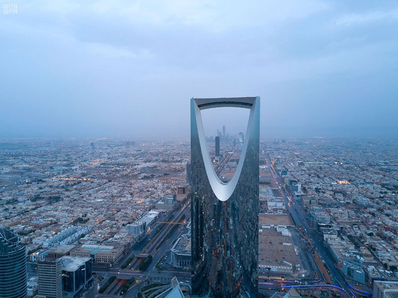 فيديو لشلالات القدية بالرياض بعد هطول أمطار غزيرة
